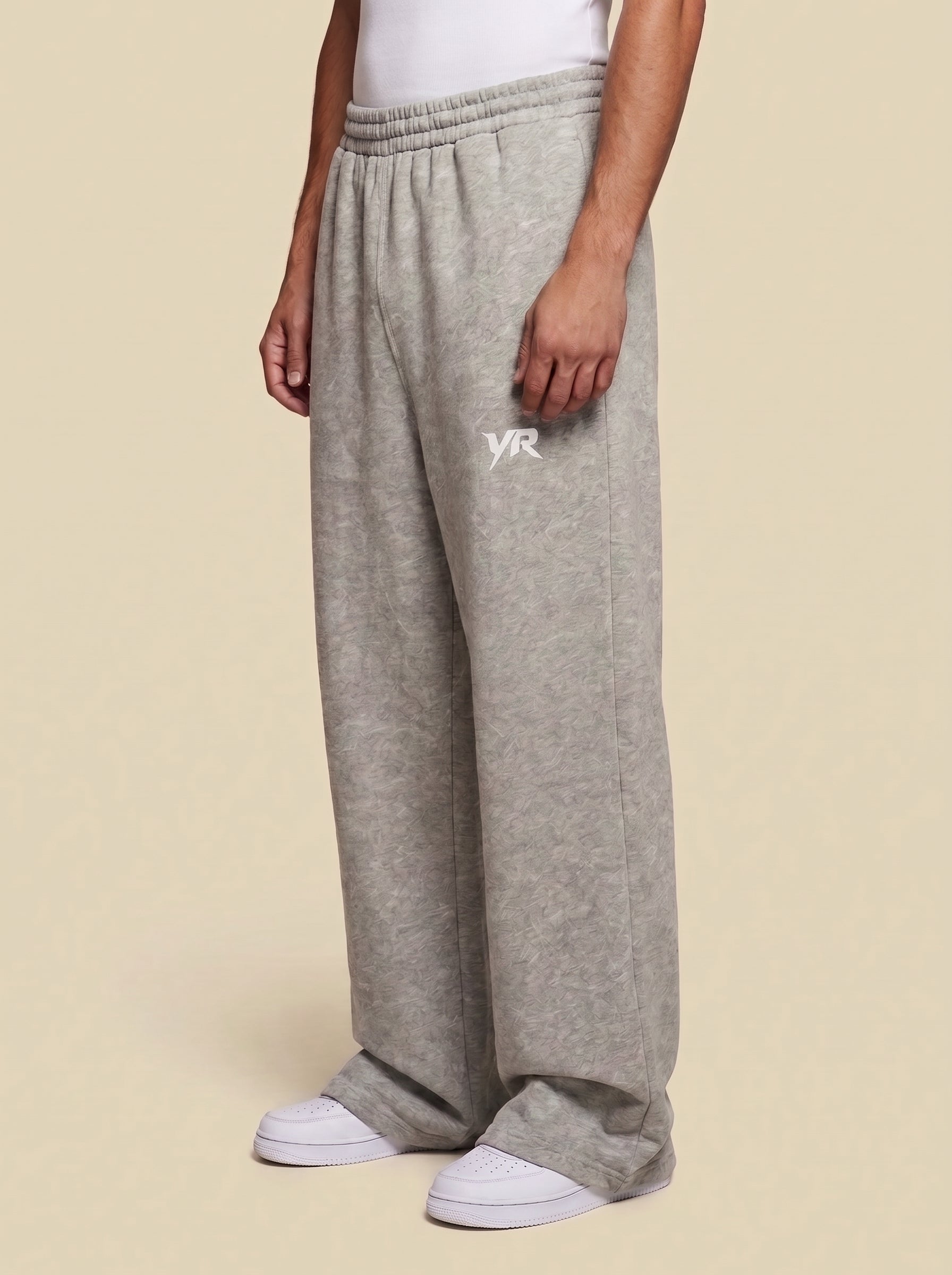ESSENTIAL GREY SWEATPANTS